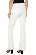 Liverpool Lucy Denim Boot Cut Jeans w 32 Inch Inseam