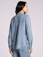 Shay Button Down Collared Chambray Shirt T2665
