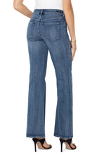Hannah Flare Denim Jeans w 32" Inseam LM4656CH4