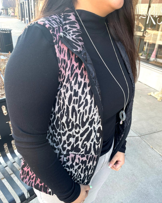 Quilted Animal Print Zip Up Vest w Pockets