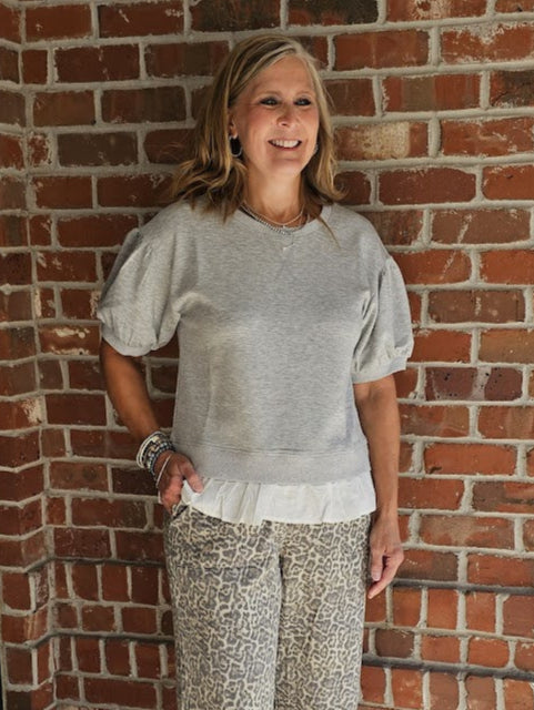 Super Soft Short Puff Slv Knit Top w Sewn In Ruffle Shirt Hem G14119