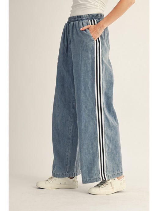 Denim Pull On Elastic Waist Pants w Side Stripe Detail H41727