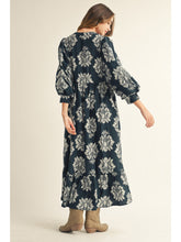 PrintedLong3QtrPuffSlvDresswCutOutVNeckwScallopedDetail B41626