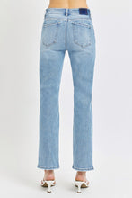 Mid Rise Ankle Straight Relaxed Jeans