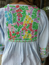 Embroidered Notch Neck 3 Qtr Slv Seersucker Striped Top T25213BM