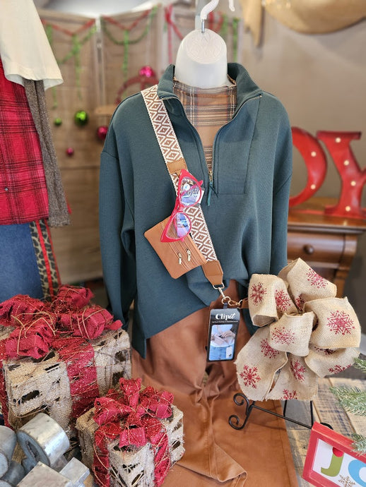 Half Zip Ribbed Knit Pullover w Side Vents T45216TM