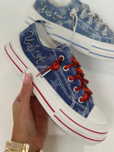 Aman USA Cooshy Tennis Shoes w Red Bling Laces VGSP0323