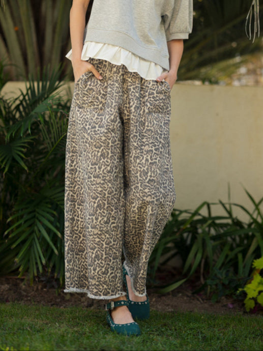 Balloon Wide Leg Pull On Pants w Elastic Waist w Frayed Hem Detail B12054