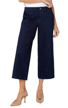 Wide Leg Cropped Cargo Jeans w Elastic Back Waistband LM7A61FK2