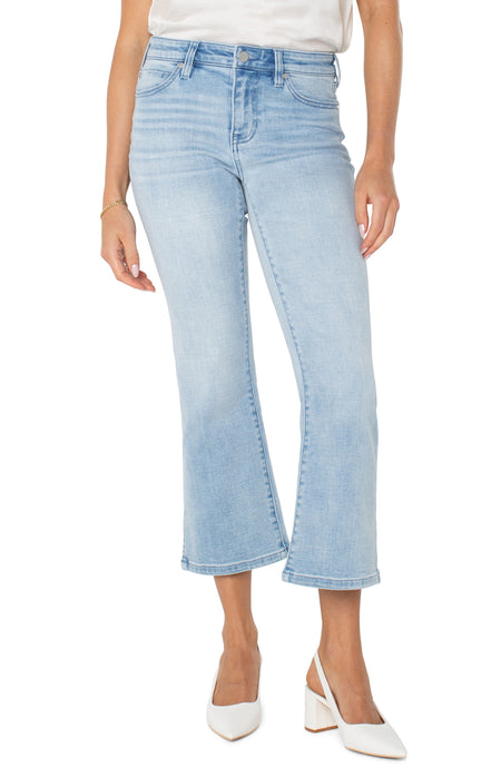 Hannah Cropped Flare Lt Wash Denim w Notched Hem LM7987F88