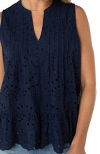 Slvless Woven Pintuck Filigree Top w Ruffle Hem LM8C73EE20