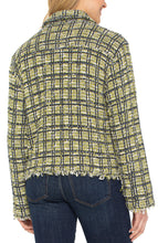 Button Down Collared Cargo Unlined Shacket w Fray LM1C15BC6
